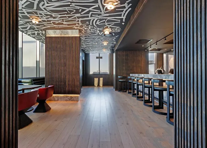 Rockerfeller Private Hotel Suites